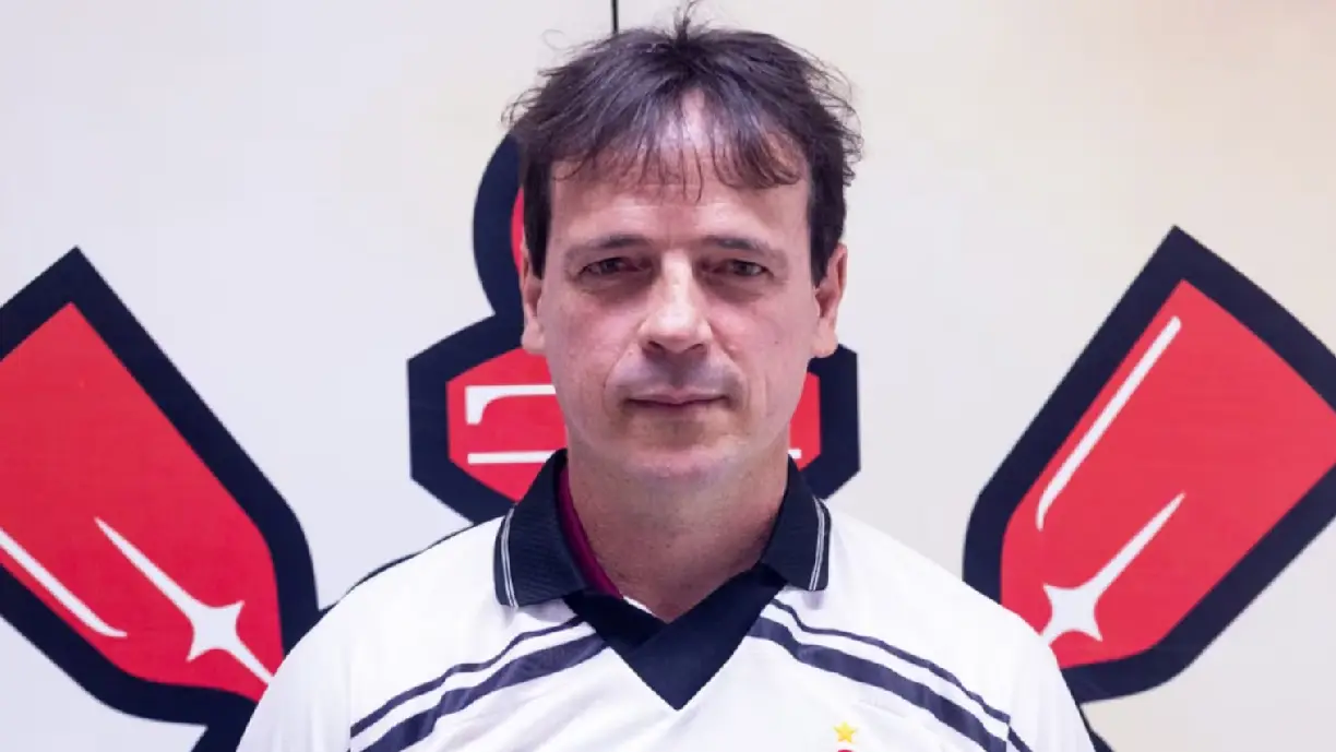 Fernando Diniz tem multa rescisória revelada caso saia do alvinegro paulista enquanto tiver contrato - Foto: Redes Sociais/@corinthians