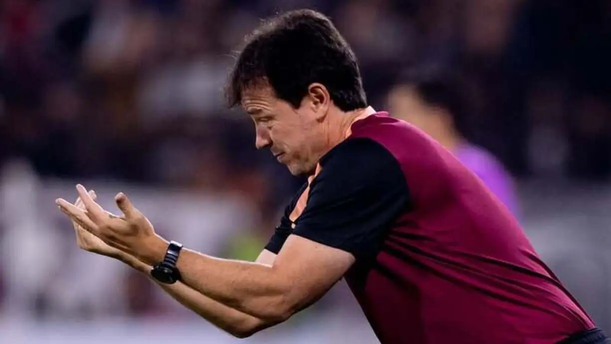 Fernando Diniz estreou pelo Timão no duelo contra o Platense - Foto: Rodrigo Coca/Agência Corinthians