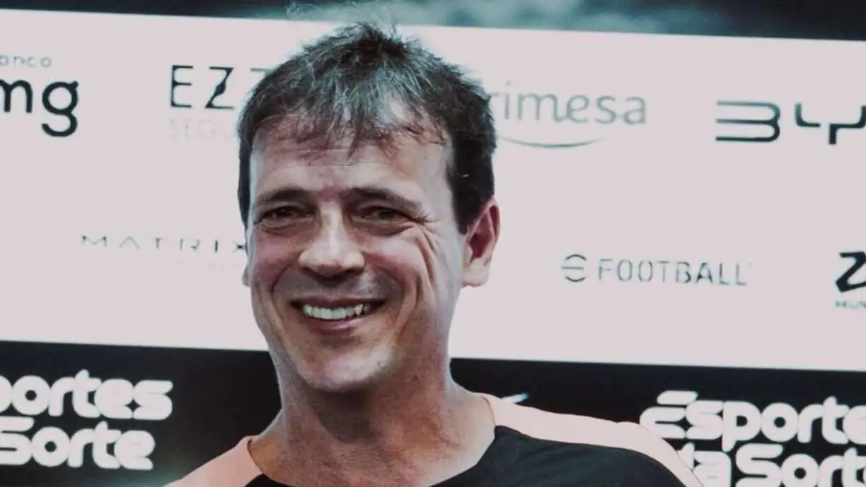 Fernando Diniz fará estreia pelo Corinthians contra o Platense - Foto: Davi Bittencourt/Time do Povo