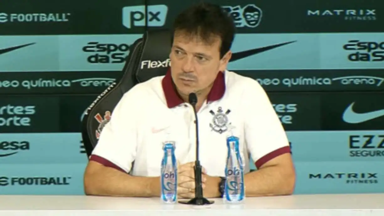 Fernando Diniz comentou a respeito do empate de hoje contra o Palmeiras - Foto: Reprodução/YouTube - Corinthians TV