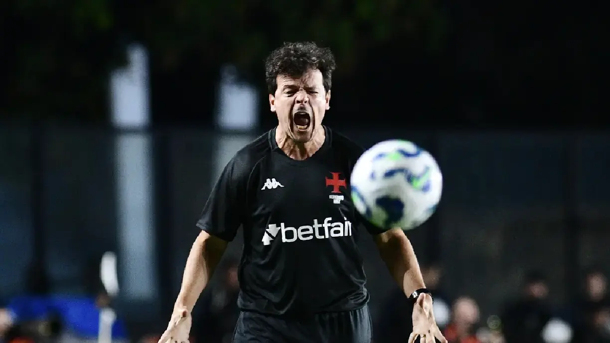 Novo técnico do Corinthians, Fernando Diniz fala sobre o seu temperamento 'explosivo' e fala como isso ajuda aos jogadores - Foto: Reprodução