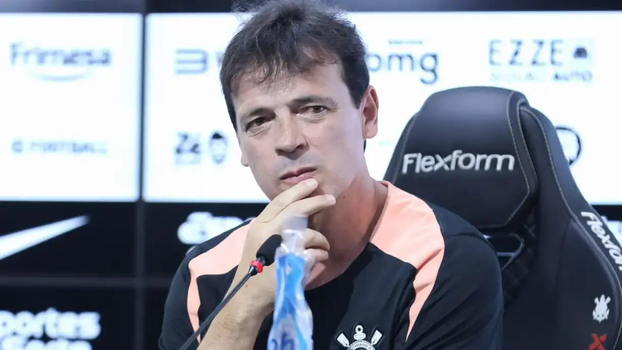 Ex-Corinthians faz elogios à Fernando Diniz e fala da expectativa sobre o treinador na Libertadores - Foto: Rodrigo Coca/Agência Corinthians
