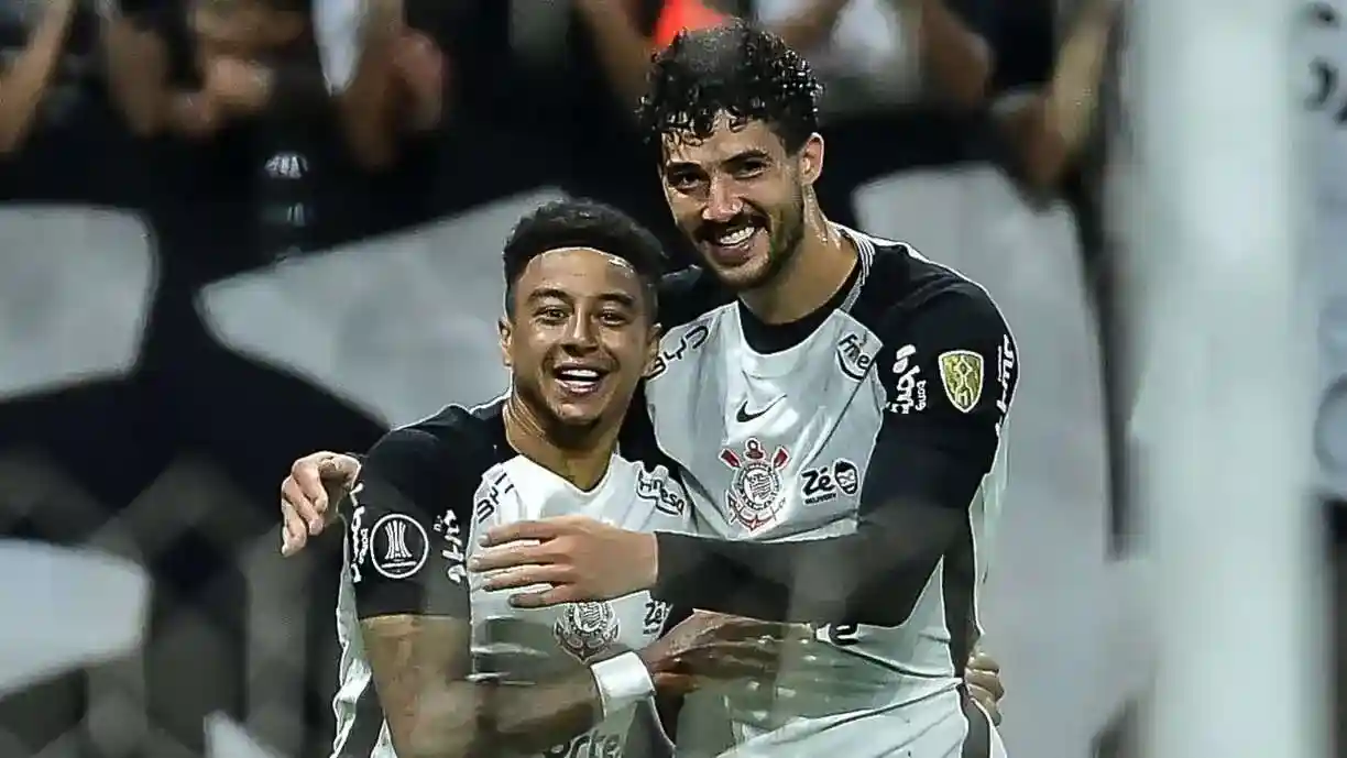 Jesse Lingard marca e o Corinthians vence o Peñarol, pela Libertadores, na noite desta quinta-feira (30) - Foto: Divulgação/Conmebol Libertadores
