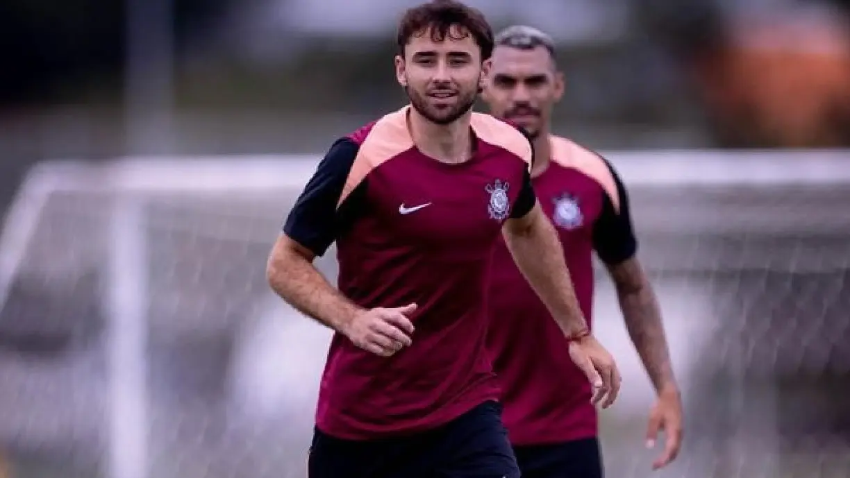 Fernando Diniz terá que decidir se vai pedir para a diretoria alvinegra mais reforços para a lateral - Foto: Rodrigo Coca/Agência Corinthians