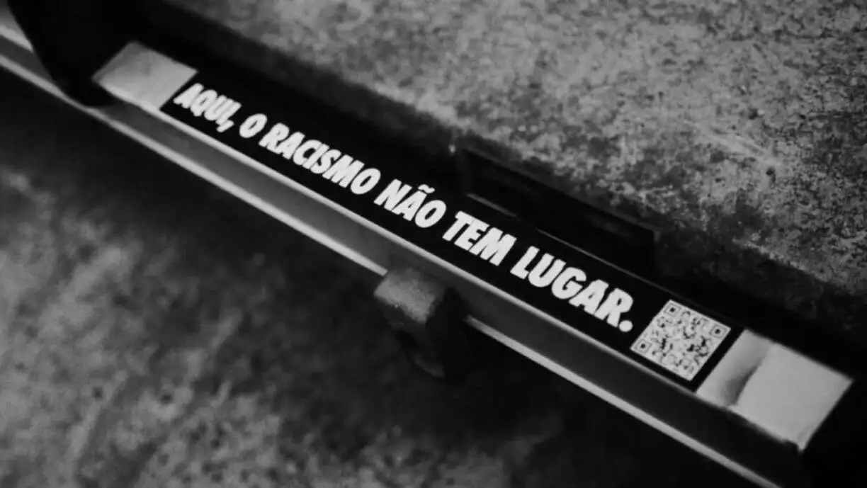 Flamengo demonstra apoio ao Corinthians, depois dos atos discriminatórios envolvendo o goleiro Carlos Miguel - Foto: Divulgação/Agência Corinthians