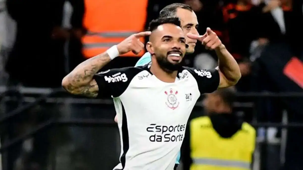 O Corinthians derrotou o Independiente Santa Fe e Fernando Diniz segue invicto  Foto: Marcos Ribolli