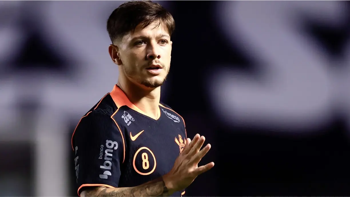 Ex-Corinthians acredita que erraram com Rodrigo Garro e que agora com Diniz, argentino retomou o protagonismo - Foto: Reprodução