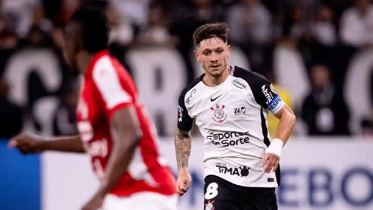 Rodrigo Garro voltou a ter confiança para poder jogar o que sabe sob o comando de Fernando Diniz - Foto: Rodrigo Coca/Agência Corinthians