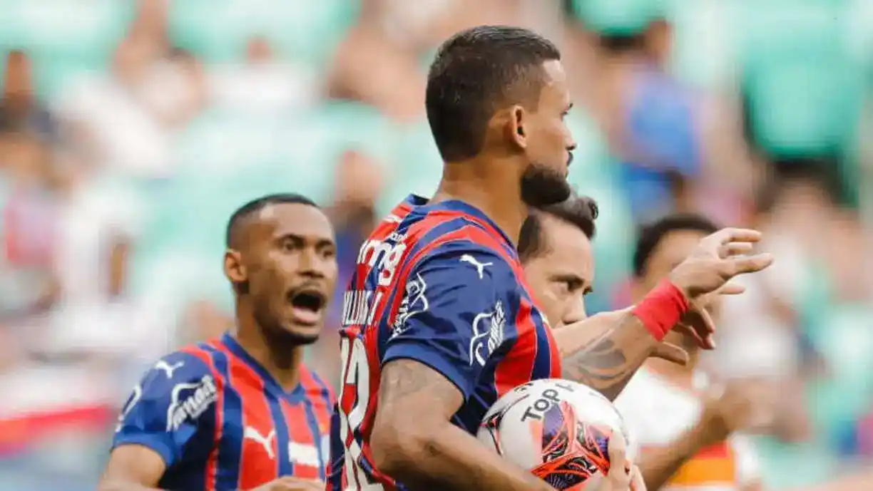 A diretoria do Corinthians já planeja como será a segunda janela de transferências desta temporada de 2026 - Foto: Divulgação/EC Bahia