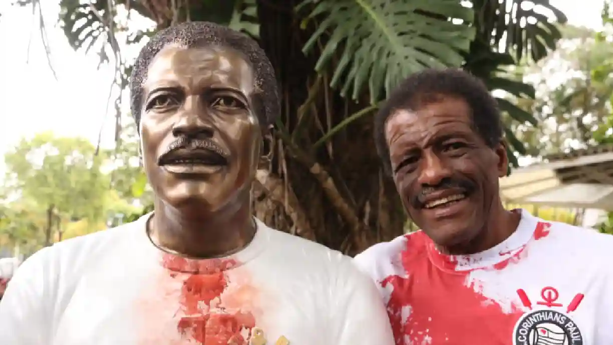 Zé Maria dá entrevista e analisa o desempenho e a posição dentro de campo dos laterais do alvinegro paulista - Foto: Agência Corinthians