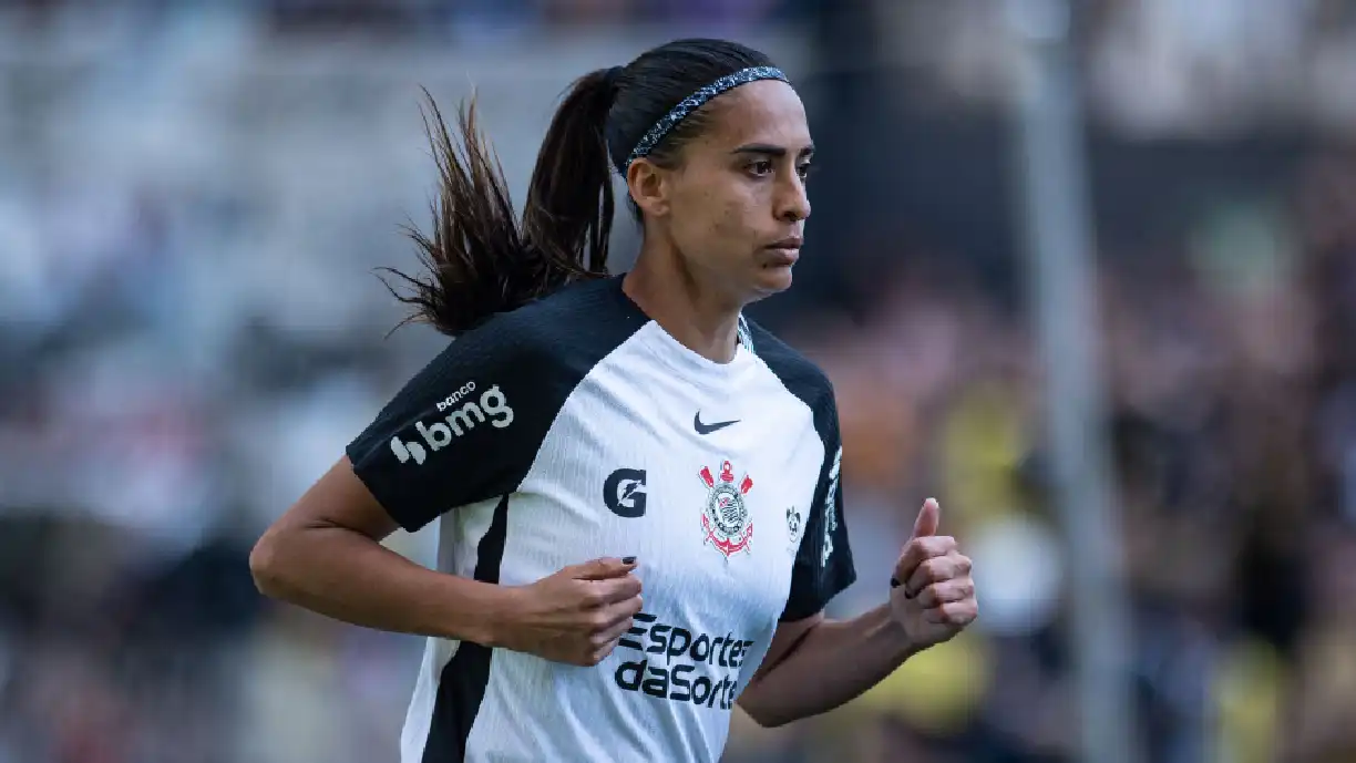 Andressa Alves falou sobre o triunfo do Corinthians e as condições de jogo contra o Grêmio - Foto: Ronaldo Barreto/Meu Timão
