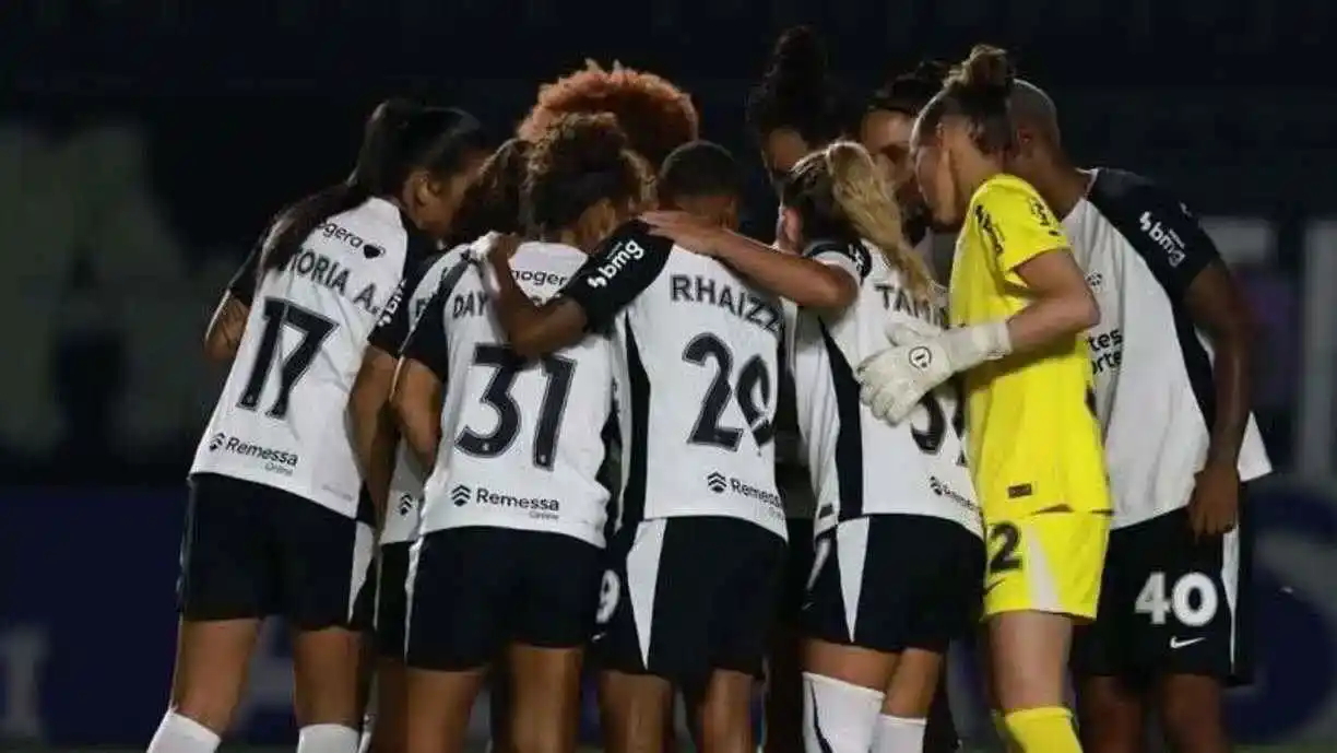 O Corinthians foi derrotado pelo São Paulo, na noite desta quinta-feira, pelo Campeonato Paulista Feminino - Foto: Reprodução/Instagram - As Brabas