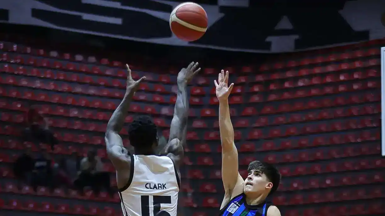 O Timão foi derrotado pelo Pinheiros pelo placar de 82 a 81 e está perdendo a série por 2 a 1, na semi do NBB - Foto: Beto Miller/Agência Corinthians
