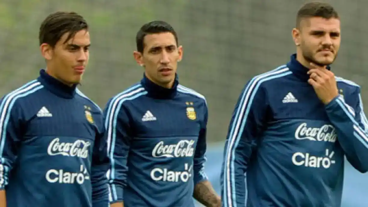 Corinthians tem atleta que jogou com Messi na seleção argentina na lista de contratações, para a vaga de Memphis Depay - Foto: Reprodução