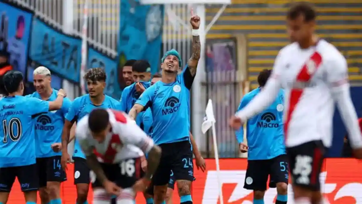 O Corinthians está na briga com o Cruzeiro para ter atleta do River Plate, para a próxima janela - Foto: Agustin Marcarian/Reuters