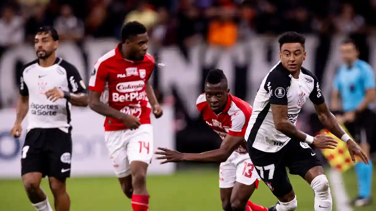 Alvinegro paulista está na Colômbia para enfrentar o Santa Fe pela Libertadores - Foto: Rodrigo Coca/Agência Corinthians
