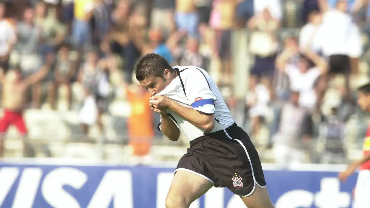 Luizão fez história no Corinthians e concedeu entrevista falando sobre a sua passagem pelo alvinegro paulista - Foto: Renato Pizzuto
