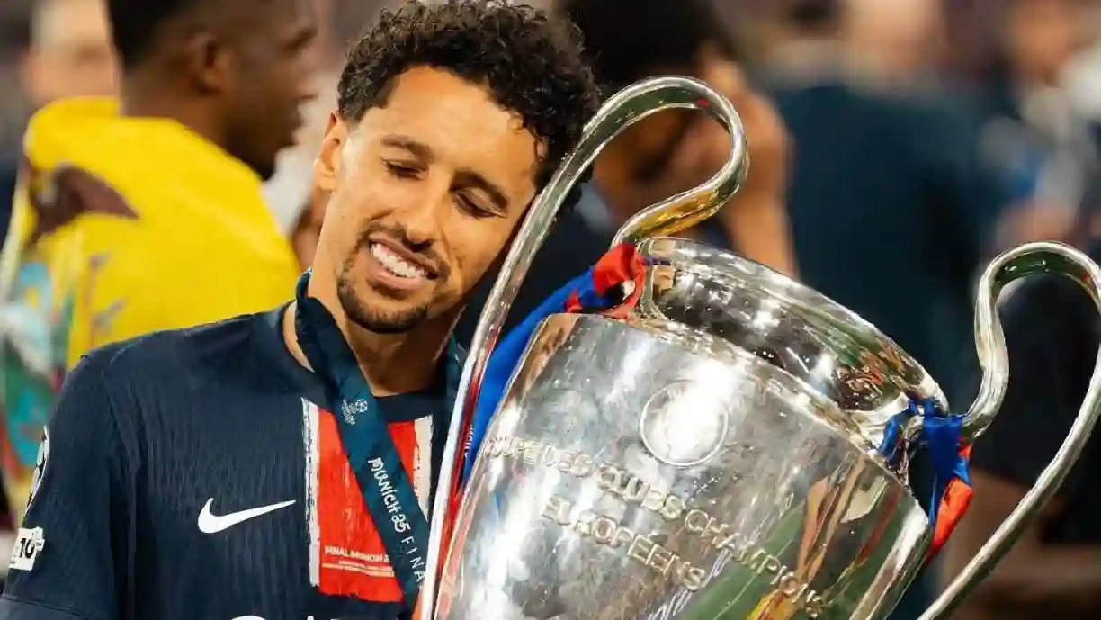 Ex-Corinthians, Marquinhos conquista mais uma vez a Europa com a camisa do PSG antes de se apresentar para o Mundial - Foto: Reprodução/Instagram