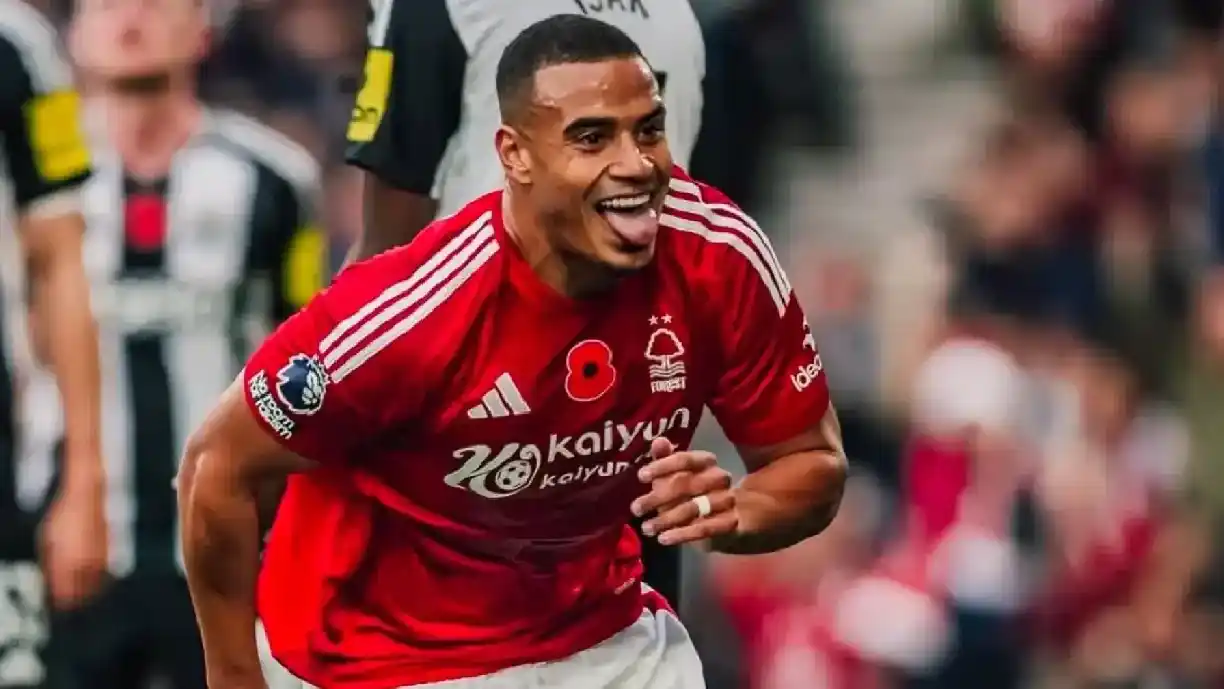 Murillo fala como consegue lidar com as críticas que recebe; formado no Corinthians o defensor está no Nottingham Forest - Foto: Reprodução