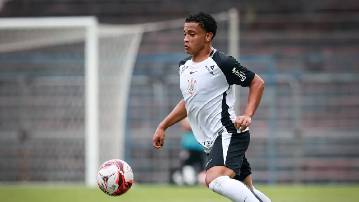 Nícollas é a novidade da equipe do Timão que viajou para o interior visando os três pontos contra o Mirassol - Foto: Rodrigo Gazzanel/Agência Corinthians