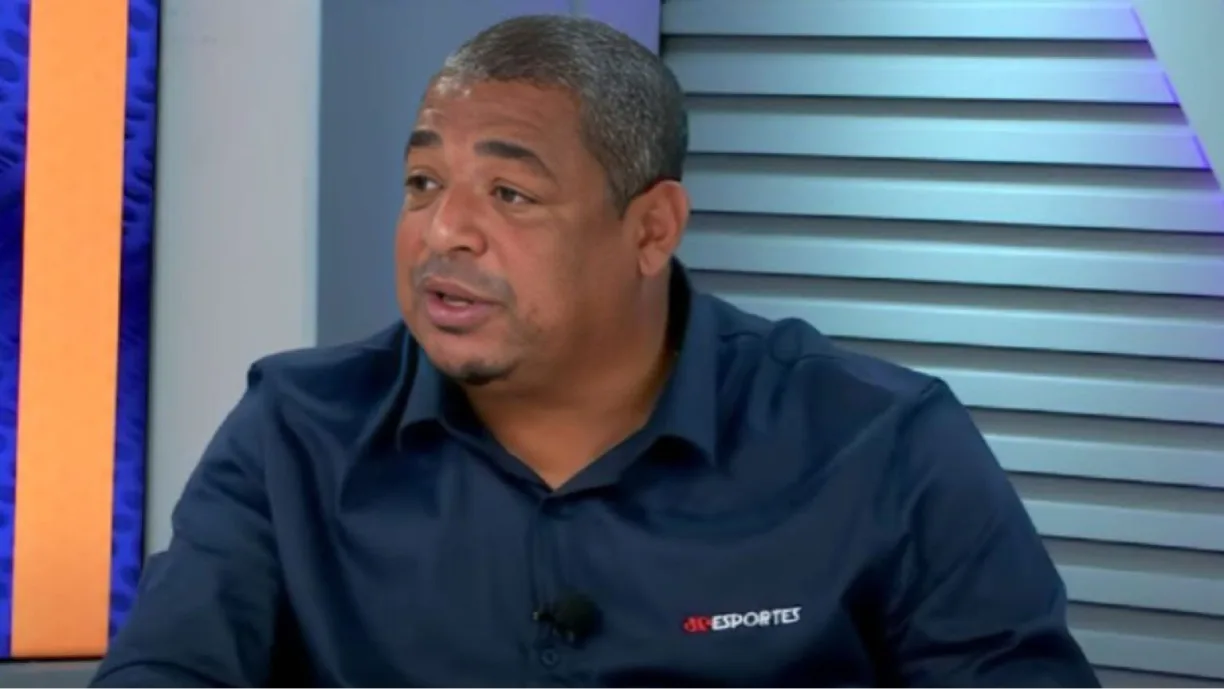 Vampeta compara passagem de ex-Corinthians no clube que ele não era feliz, apesar das conquistas - Foto: Reprodução