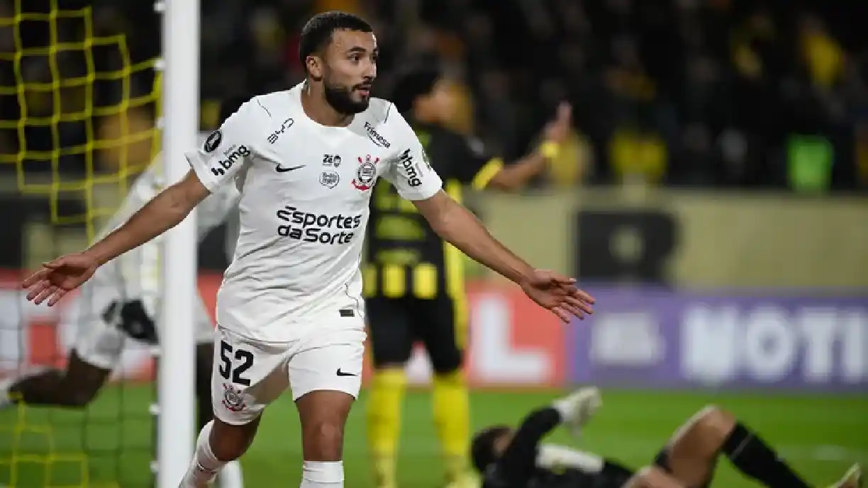 Zakaria Labyad marca o gol de empate do Corinthians contra o Peñarol em duelo da Libertadores da América - Foto: Reprodução